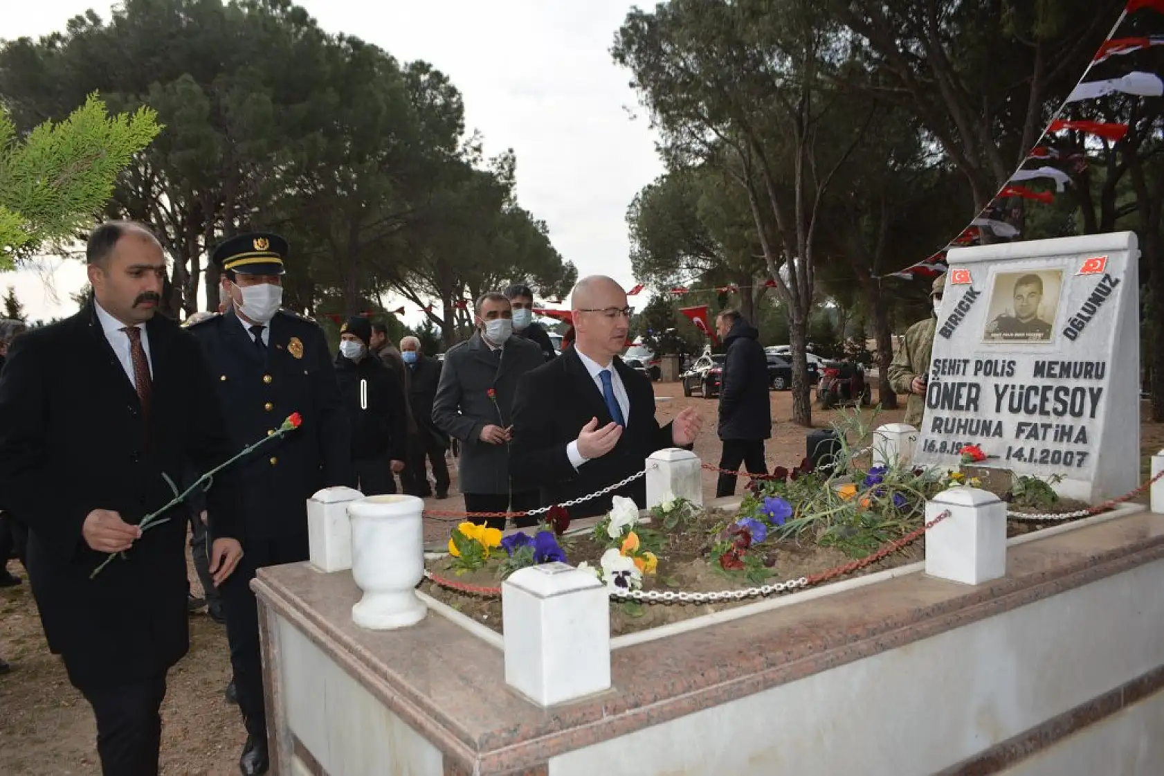 Ayvalık'ta Çanakkale Zaferi'nin 107. yıldönümü gururu