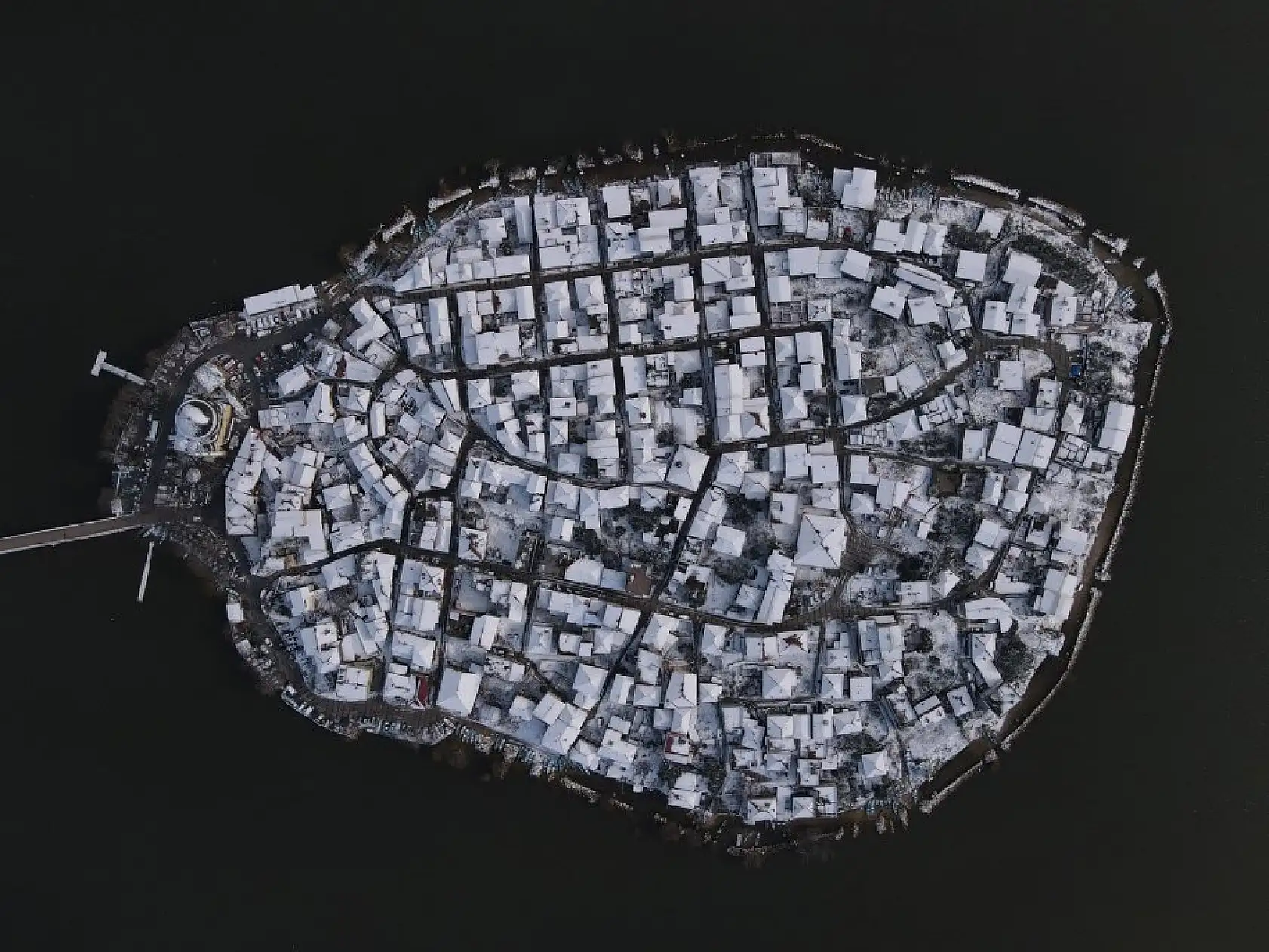 Beyazlara bürünen Gölyazı ve Cumalıkızık havadan böyle görüntülendi