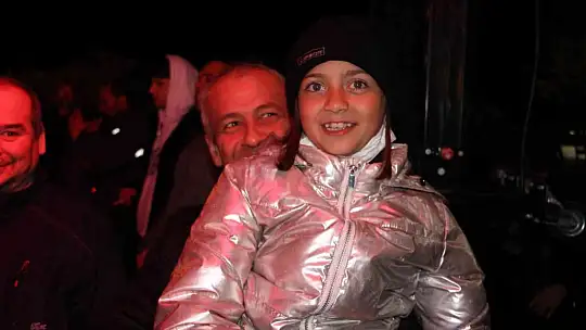 1965 meşale aynı anda yandı