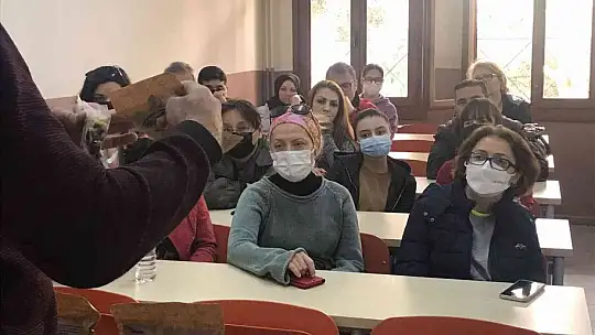 Altınoluk MYO'lu mezunlardan-öğrencilere tecrübe aktarımı