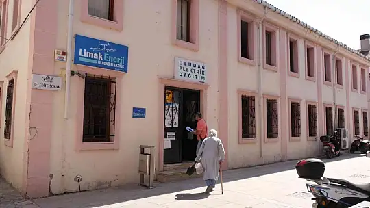 Ayvalık Belediyesinden 'askıda fatura' uygulaması