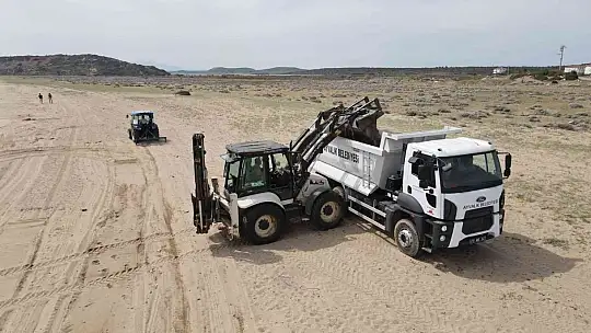 Ayvalık'ta sahiller turizm sezonuna hazırlanıyor