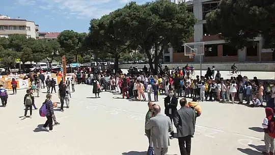 Balıkesir'de Labirent Oryantiringi Edremit Körfezindeki öğrencileri buluşturdu