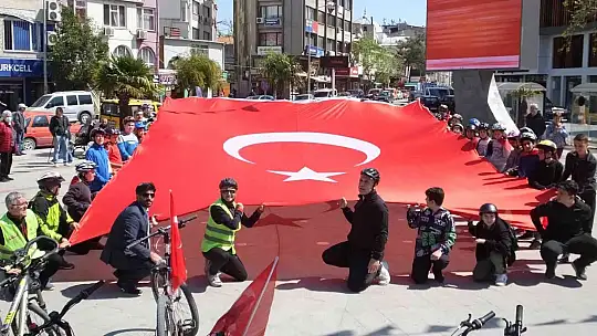 Balıkesir'de öğrenciler bisiklet şenliğinde buluştu