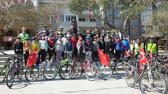 Balıkesir'de öğrenciler bisiklet şenliğinde buluştu