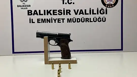 Balıkesir'de 49 aranan şahsa operasyon