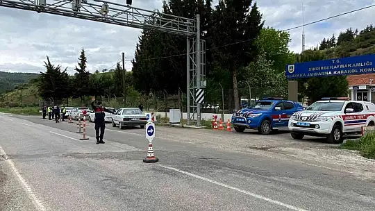 Balıkesir'de jandarmadan radarlı hız kontrolü