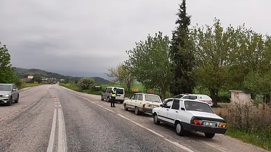 Balıkesir'de jandarmadan radarlı hız kontrolü