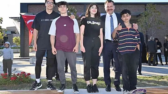 Balıkesir'de kaykay ve paten sevenler çok şanslı