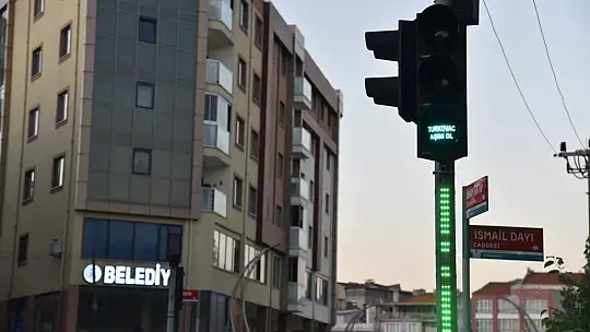 Balıkesir'de trafik ışıkları aşıya teşvik ediyor
