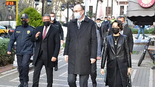 Balıkesir Valisi Şıldak'tan sanayi kuruluşlarına korona uyarısı