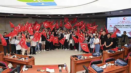 Başkan Yılmaz, 103'üncü yılda 103 gençle buluştu