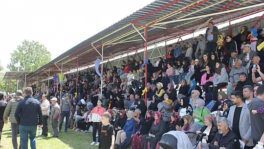 Bigadiç'de festivalin 2. gününde ödüller sahiplerini buldu