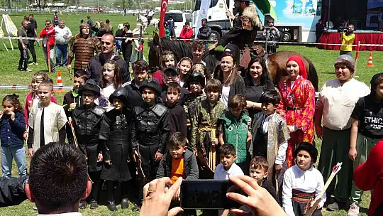 Bigadiç'de festivalin 2. gününde ödüller sahiplerini buldu