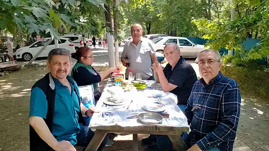 Çorumlular Edremit' teki piknikte hasret giderdi