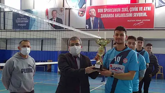 Havran'da Liseler Arası Voleybol Turnuvası
