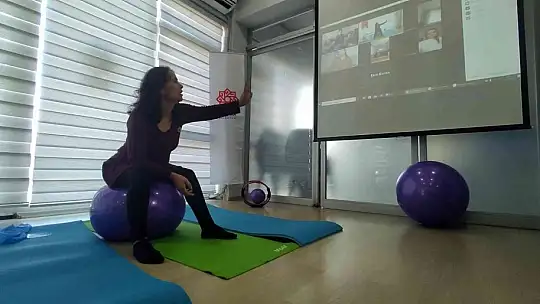 Karesi Belediyesi'nden on-line doğuma hazırlık kursu