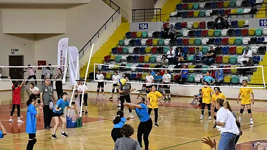 Mini Voleybol Bahar Turnuvası sona erdi