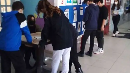 Öğrencilerin 'Çaki' sevgisi bitmek bilmiyor