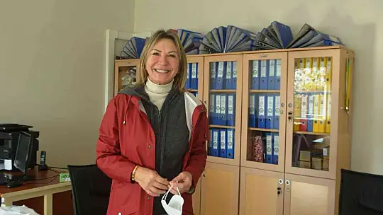 Okul bahçesinde hem meyve üretecekler hem de eğitim görecekler