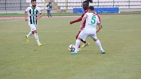 Spor Toto 1. Lig: Bandırmaspor 3 - Denizlispor 0 (İlk yarı sonucu)