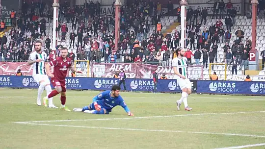 Spor Toto 1. Lig: Bandırmaspor 3 - Denizlispor 0 (İlk yarı sonucu)