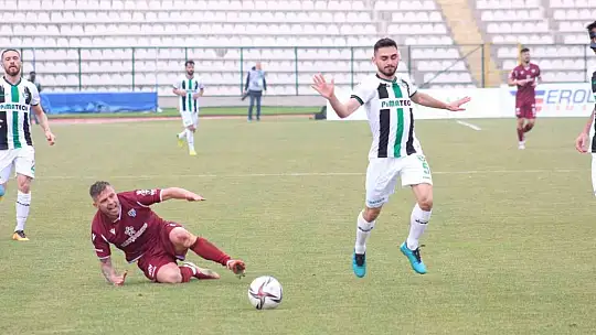 Spor Toto 1. Lig: Bandırmaspor 3 - Denizlispor 0 (İlk yarı sonucu)