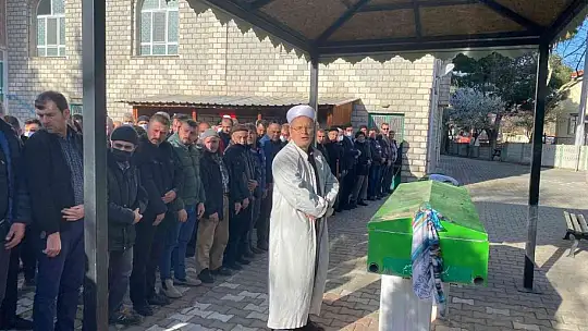 Susurluk'ta öldürülen anne ve oğlu son yolculuğuna uğurlandı