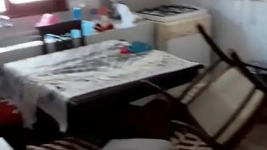 Vandallar Avşa'da kırdı döktü