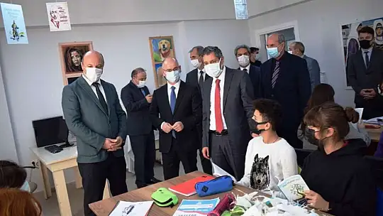 Yeni İl Milli Eğitim Müdürü Tatlı, Ayvalık'ta incelemelerde bulundu