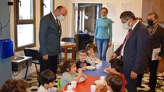 Yeni İl Milli Eğitim Müdürü Tatlı, Ayvalık'ta incelemelerde bulundu