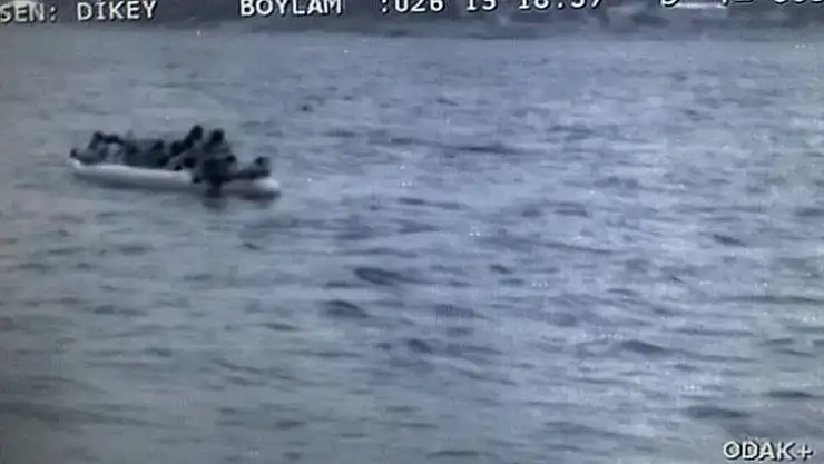 Çanakkale'de mobil radarla tespit edilen 39 düzensiz göçmen kurtarıldı